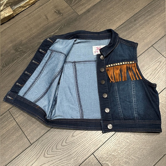 JUSTICE COWGIRL BLUE BUTTON JEAN JACKET WITH TASSELS AND JEWELS - Picture 2 of 5